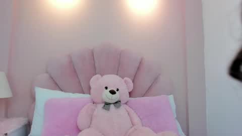 Melanie online show from October 2025 05:57:02 AM