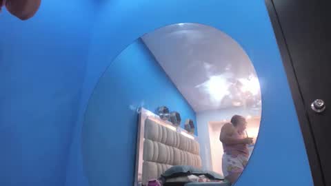 Melany  online show from April 2026 12:43:01 PM