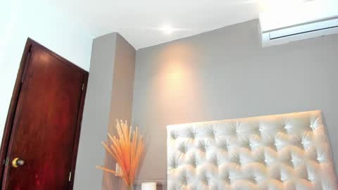 Snapshot of melanyshayk chatting on December 2024 04:15:02 PM Melany online show from December 2024 04:15:02 PM