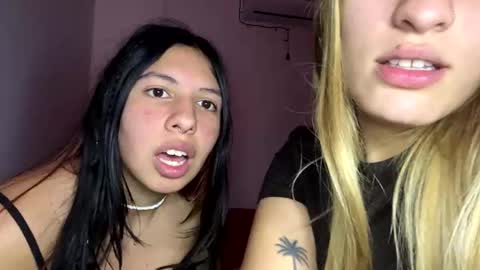 Snapshot of melatina chatting on May 2026 02:42:01 AM Valentina y Melissa online show from May 2026 02:42:01 AM