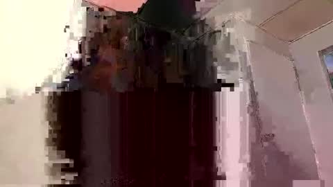 melgomezz online show from October 2025 10:47:02 AM