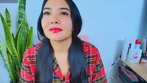    Independent model online show from May 2026 03:24:02 AM
