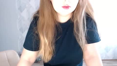 Melina online show from November 2025 09:22:02 AM