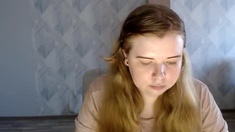 Snapshot of melina_beauty chatting on May 2026 01:35:02 AM Melina online show from May 2026 01:35:02 AM