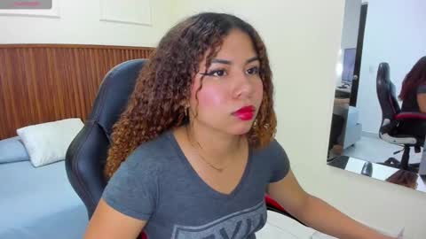 M E L I N A  online show from September 2025 07:46:02 PM