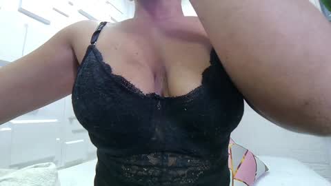 Melissa online show from January 2025 01:30:02 PM