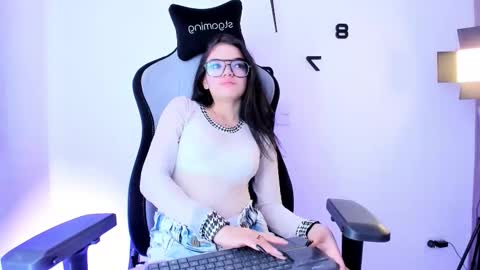 Snapshot of melisa_meow chatting on February 2026 01:37:02 PM melisa_meow online show from February 2026 01:37:02 PM