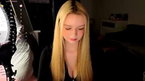 Mel or Lissa 3 Welcome here online show from July 2026 07:17:01 PM