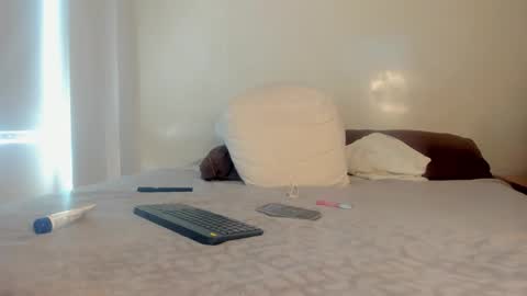 Melissa online show from November 2025 06:06:01 PM