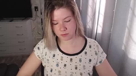 Melissa  Ray online show from January 2025 09:59:01 AM