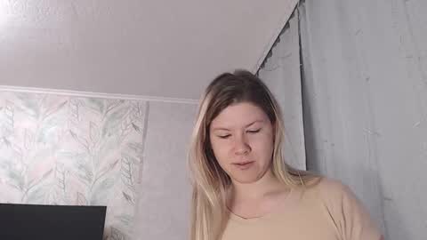 Melissa  Ray online show from February 2025 02:33:01 AM