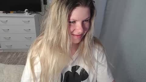 Melissa  Ray online show from February 2025 03:04:01 AM