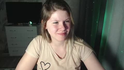 Melissa  Ray online show from February 2025 09:52:02 PM