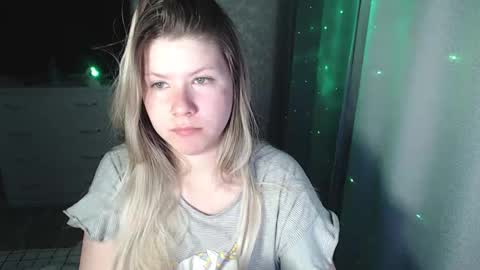 Melissa  Ray online show from March 2025 10:32:01 PM