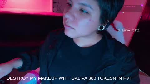 Lissa  online show from November 2025 11:42:02 AM