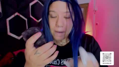 Lissa  online show from April 2026 07:07:01 PM