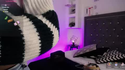 Snapshot of melissa_rhodes chatting on November 2025 09:07:01 PM Melissa online show from November 2025 09:07:01 PM