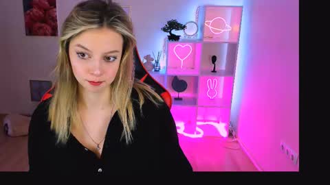 Melissa online show from March 2025 12:26:02 AM