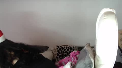 Lau   online show from December 2024 05:48:01 PM