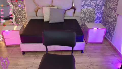 Mellani  online show from January 2025 03:09:01 AM