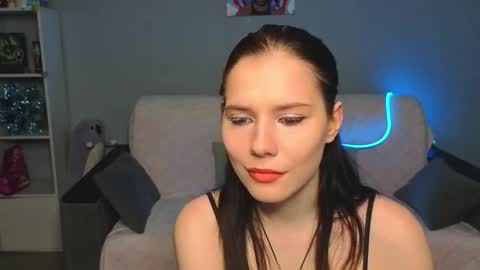 mellhyees online show from March 2026 05:42:02 PM