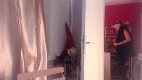 Melli online show from December 2025 04:44:01 PM