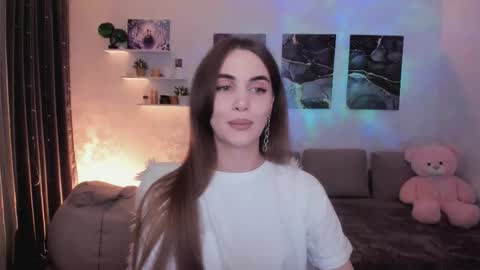 Tessa online show from November 2025 10:19:01 PM