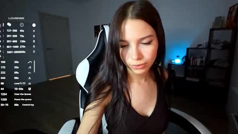 EVA online show from November 2025 04:07:01 PM