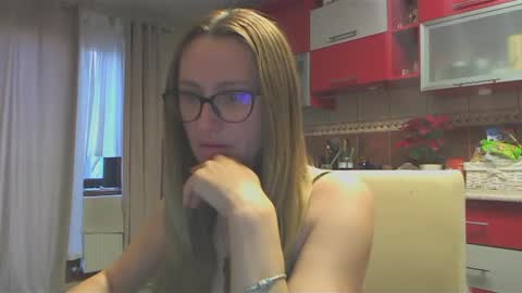 Melly online show from January 2025 07:49:01 AM