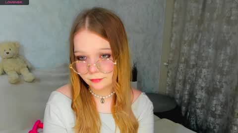 MelMooon online show from January 2025 08:22:02 PM