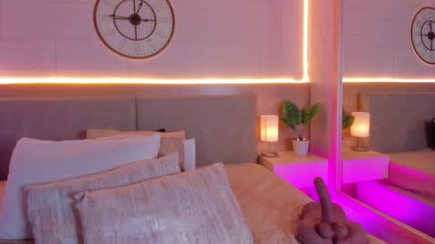 Melody online show from December 2025 03:44:02 AM