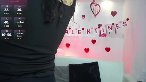 Snapshot of melodiroux_ chatting on February 2026 01:09:01 PM Melodi online show from February 2026 01:09:01 PM