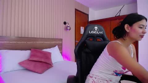 Melody  online show from December 2024 12:33:01 PM