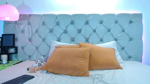 Luisa Castro online show from December 2024 06:08:01 PM