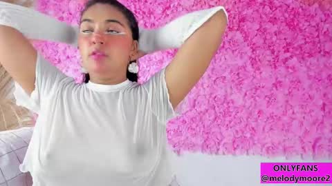 Melody online show from November 2025 10:19:02 PM