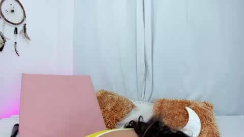 Snapshot of melodymoore_ chatting on May 2026 09:23:01 PM Melody online show from May 2026 09:23:01 PM