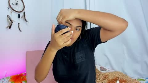Snapshot of melodymoore_ chatting on May 2026 06:50:02 PM Melody online show from May 2026 06:50:02 PM