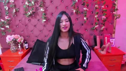 Melodysmithass online show from November 2025 02:33:02 AM