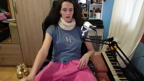 Megumi  Aina online show from December 2025 04:03:02 PM