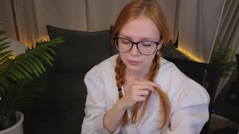 memymee_ online show from June 2026 01:39:01 AM