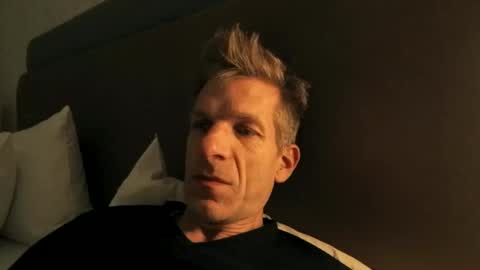 Andres online show from November 2025 05:57:01 AM