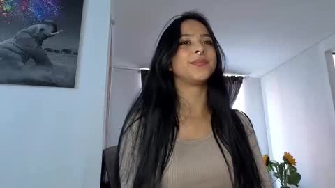 Menca of your love online show from October 2025 07:23:01 PM