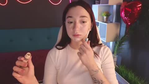 Mencialo online show from March 2025 01:01:01 AM