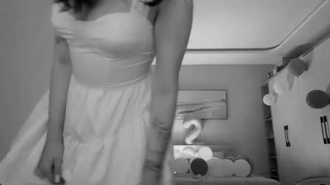 Snapshot of mencialo chatting on May 2026 11:01:04 PM Mencialo online show from May 2026 11:01:04 PM