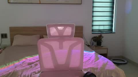 Snapshot of mencialo chatting on May 2026 12:52:02 AM Mencialo online show from May 2026 12:52:02 AM