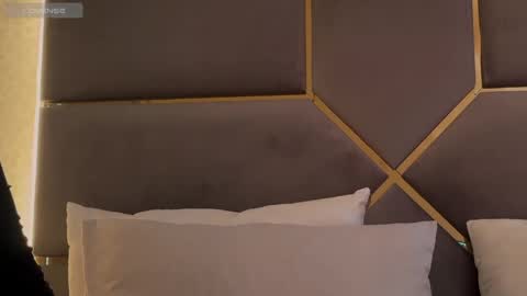 menndi online show from April 2026 08:35:01 AM