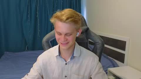 Mickey online show from October 2025 01:00:01 PM