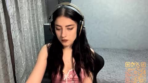 Luly online show from November 2025 09:27:01 PM