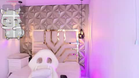    online show from September 2025 06:41:02 PM