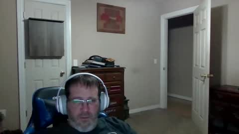 mercer1977 online show from April 2026 12:40:02 PM